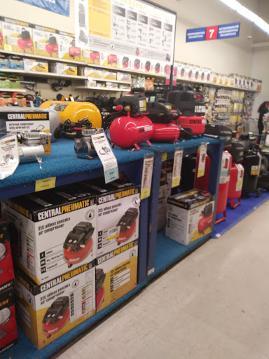 Hardware Store «Harbor Freight Tools», reviews and photos, 901 N Carpenter Rd #70, Modesto, CA 95351, USA