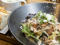 THE ROOFTOP KOBE （ザ ルーフトップ 神戸）