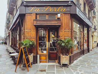 La Perla Bar Paris, meilleur bar à Tequila Paris, - 26 Rue François Miron, 75004 Paris, France