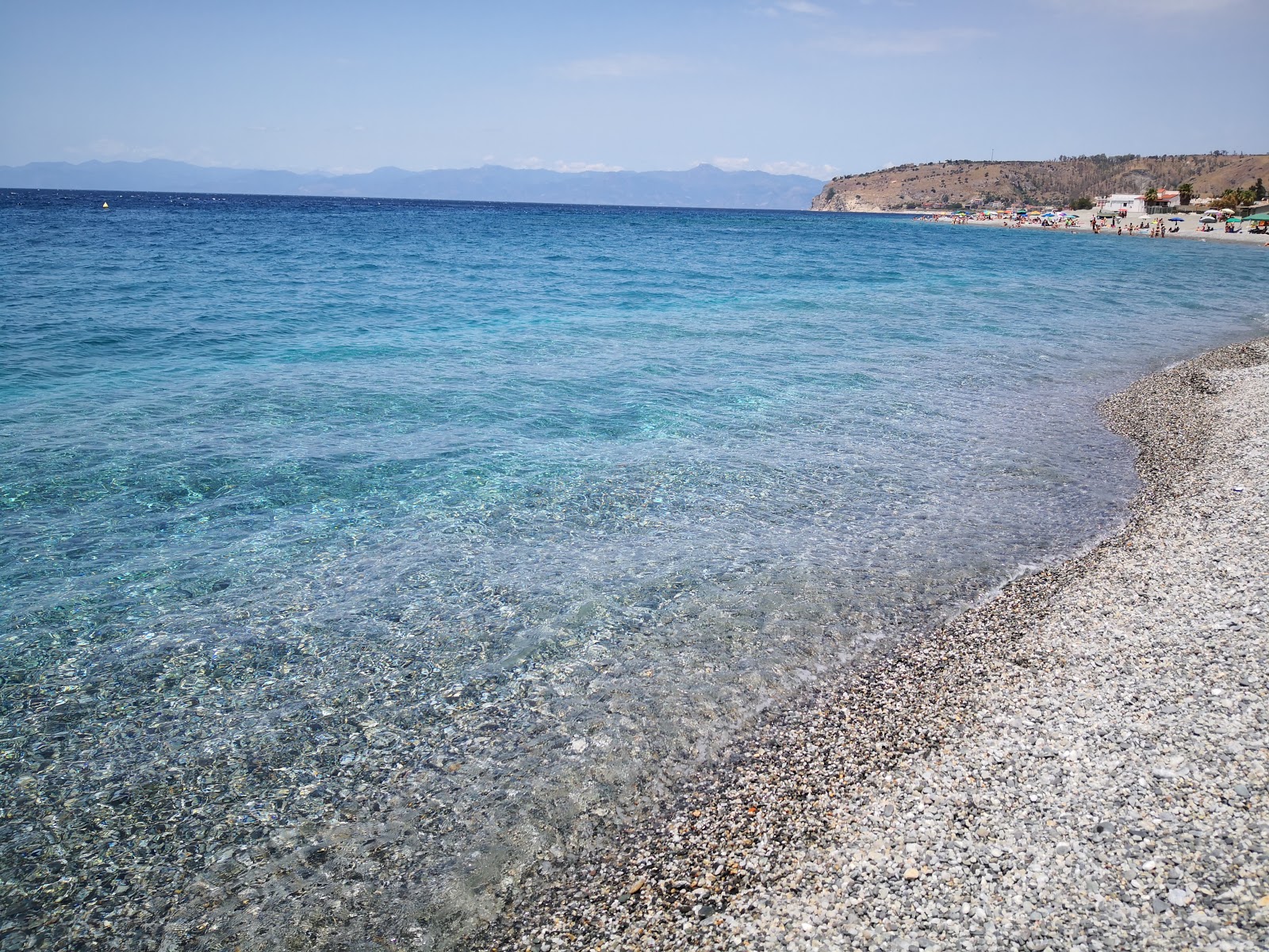 Fotografie cu Spiaggia Saline Ioniche II - locul popular printre cunoscătorii de relaxare