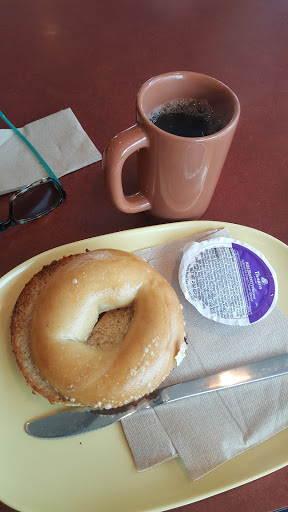 Sandwich Shop «Panera Bread», reviews and photos, 1421 SW Wanamaker Rd, Topeka, KS 66604, USA