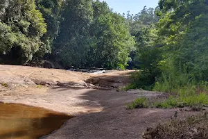 Cachoeira Azambuja image