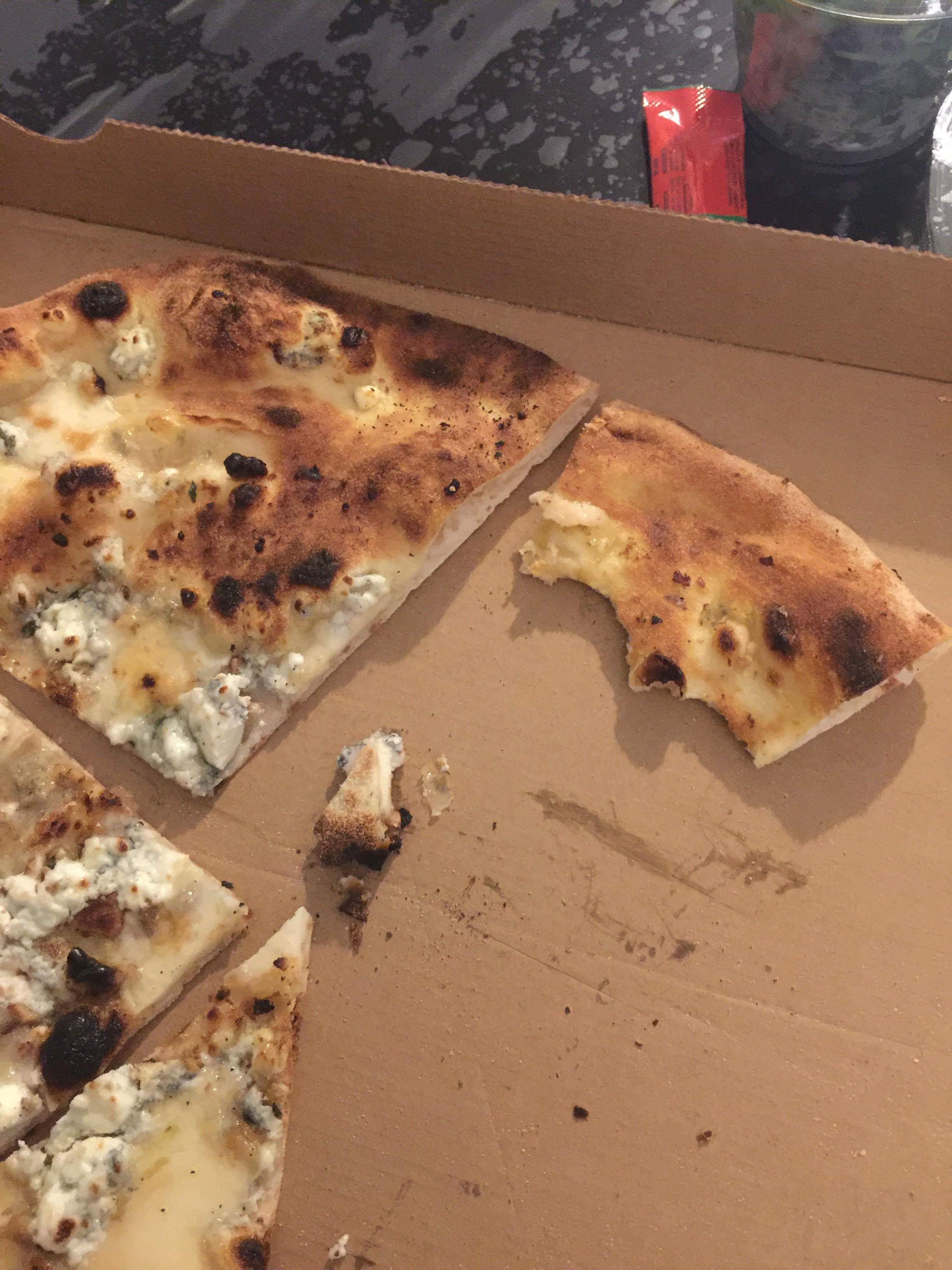 Photo n° 2 de l'avis de Luis. fait le 26/03/2019 à 19:44