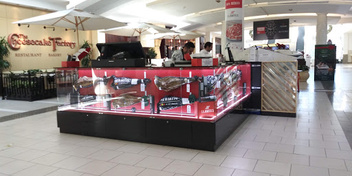 Shopping Mall «Dadeland Mall», reviews and photos, 7535 N Kendall Dr, Miami, FL 33156, USA