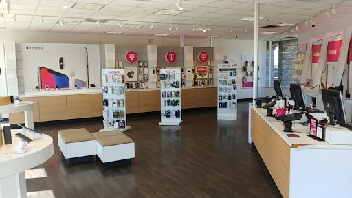 Cell Phone Store «T-Mobile», reviews and photos, 101 W Mineral Ave, Littleton, CO 80120, USA