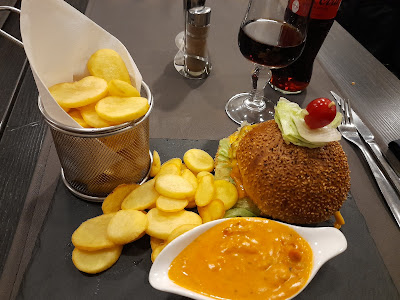 La broche dorée à Roubaix