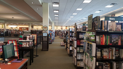 Book Store «Barnes & Noble», reviews and photos, 1430 Plaza Pl, Southlake, TX 76092, USA