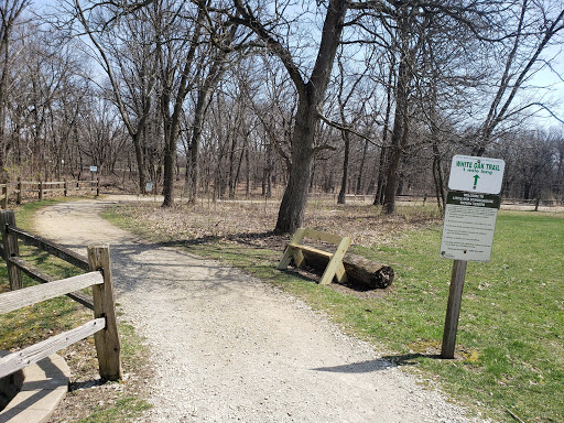 Recreation Center «Little Red Schoolhouse Nature Center», reviews and photos, 9800 Willow Springs Rd, Willow Springs, IL 60480, USA