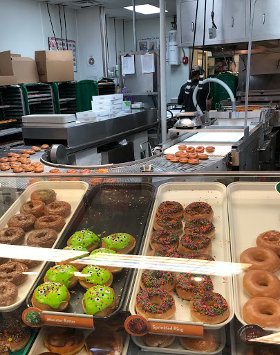 Bakery «Krispy Kreme Doughnuts», reviews and photos, 3690 W Dublin Granville Rd, Columbus, OH 43235, USA