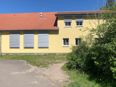 Europaschule Deutsch - Polnisches Gymnasium Friedrich-Engels-Straße 5-6, 17321 Löcknitz, Deutschland