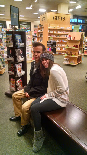 Book Store «Barnes & Noble», reviews and photos, 800 Settlers Ridge Center Dr, Pittsburgh, PA 15205, USA