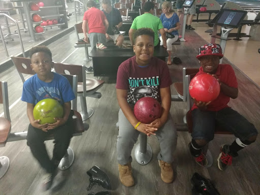 Bowling Alley «Showtime Bowling Center», reviews and photos, 555 Macon Hwy, Athens, GA 30606, USA