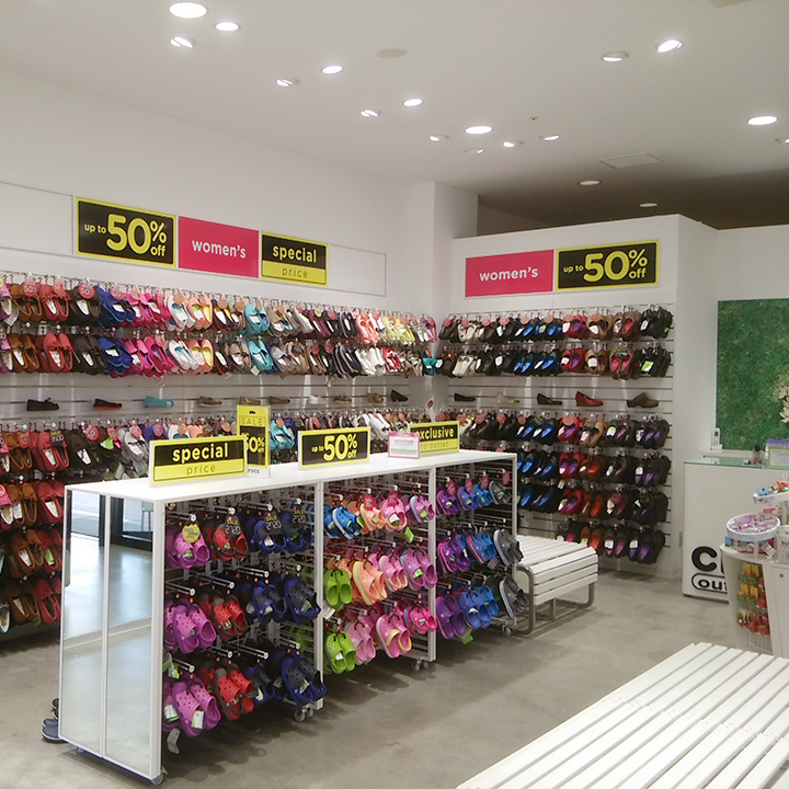 クロックス Crocs アウトレット 滋賀竜王店 滋賀県竜王町薬師 靴店 グルコミ