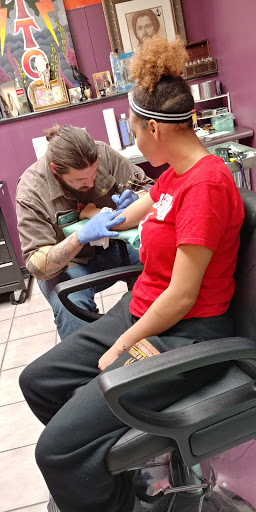 Tattoo Shop «Tattoo Lady», reviews and photos, 6817 Kennedy Ave, Hammond, IN 46323, USA