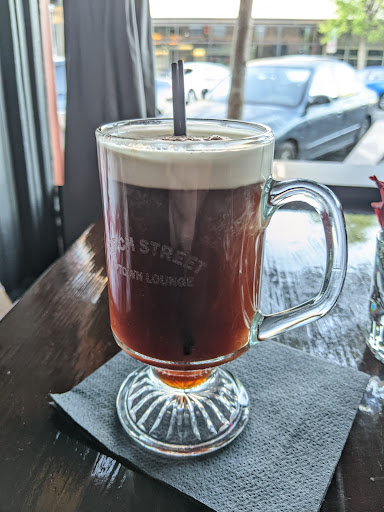 Lounge «Birch Street Uptown Lounge», reviews and photos, 311 NE Birch St, Camas, WA 98607, USA