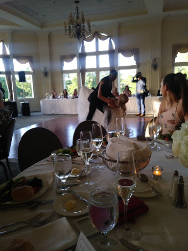 Golf Course «Irondequoit Country Club», reviews and photos, 4045 East Ave, Rochester, NY 14618, USA