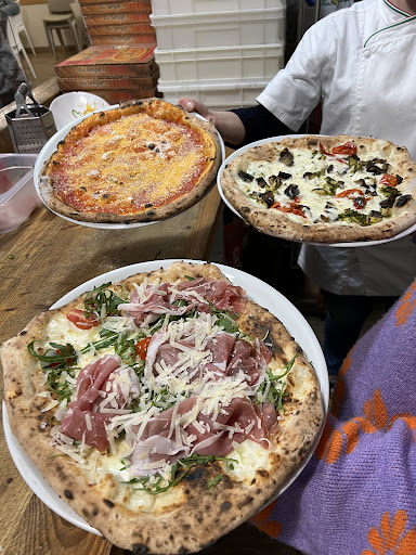 Catania Kitchen and Pizzeria in Montecorice, Provincia di Salerno