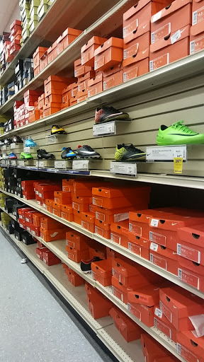 Sporting Goods Store «Academy Sports + Outdoors», reviews and photos, 1414 N Loop 336 W, Conroe, TX 77304, USA