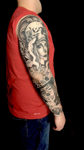 Explore tattoo ideas for stretch marks, creative tattoo ideas in Mc Gregor, available at INKspiration Tattoo Studio