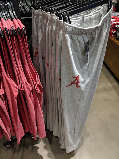 Book Store «University of Alabama Supply Store», reviews and photos, 751 Campus Dr W, Tuscaloosa, AL 35401, USA