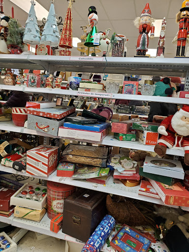 Thrift Store «Goodwill Store & Donation Center», reviews and photos, 5518 Touhy Ave, Skokie, IL 60077, USA