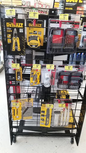 Auto Parts Store «Advance Auto Parts», reviews and photos, 11725 Dorsett Rd, Maryland Heights, MO 63043, USA