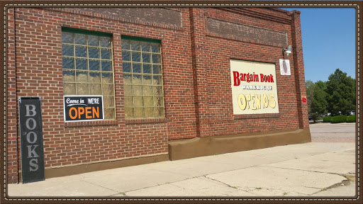 Bargain Book Warehouse, 104 Sahwatch St, Colorado Springs, CO 80903, USA, 
