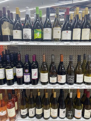 Liquor Store «Y Liquor & Cigar», reviews and photos, 346 MO-291, Liberty, MO 64068, USA