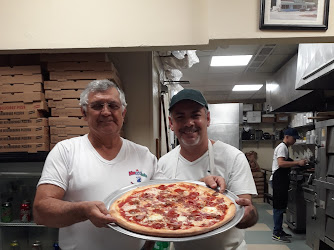 Moravela's Pizza East Naples