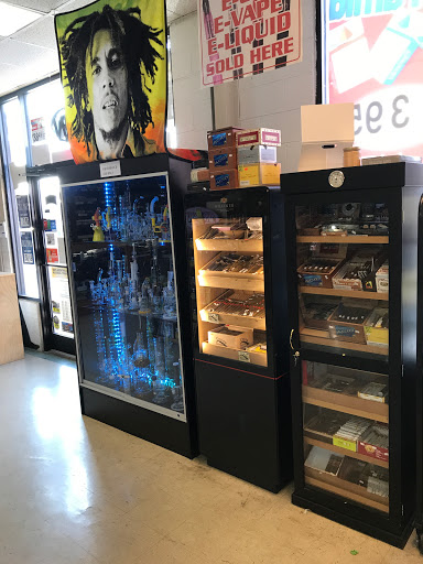 Tobacco Shop «Tobacco City», reviews and photos, 1111 W Main St, Salem, VA 24153, USA