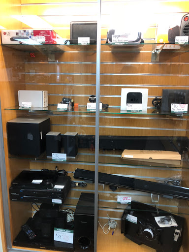 Check Cashing Service «Cashland», reviews and photos, 10 Canton Rd, Akron, OH 44312, USA