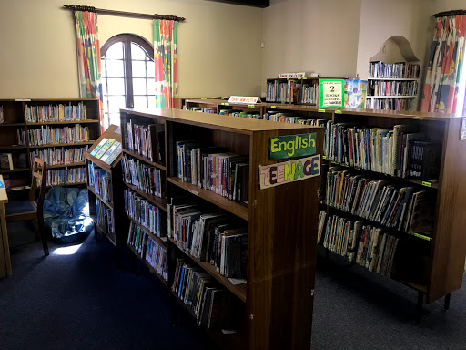 Norscot Manor Library