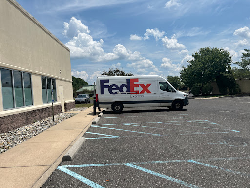 Print Shop «FedEx Office Print & Ship Center», reviews and photos, 903 White Horse Rd, Voorhees Township, NJ 08043, USA