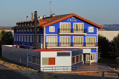Hostal Restaurante Los Olmos - Poligono Industrial de Aguilar de Campoo, s/n, 34800 Aguilar de Campoo, Palencia, Spain