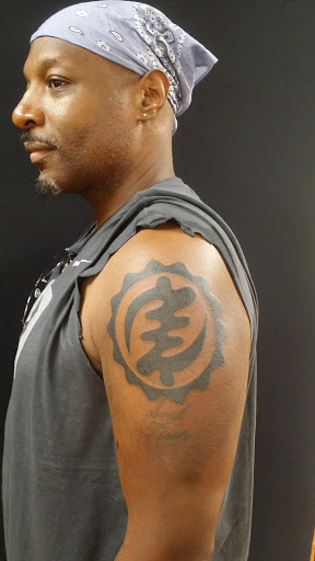 Tattoo Shop «Atlas Tattoo Studio», reviews and photos, 4543 N Albina Ave, Portland, OR 97217, USA