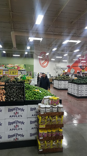 Grocery Store «El Super», reviews and photos, 315 San Fernando Mission Blvd, San Fernando, CA 91340, USA