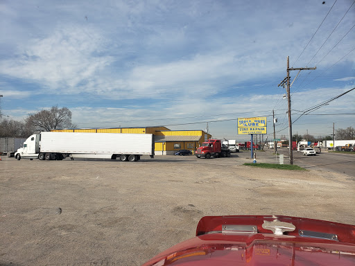 Two Brothers Truck Wash & Lube en Houston
