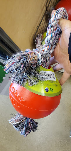 Pet Supply Store «Pet Supplies Plus», reviews and photos, 1213 Mentor Ave, Painesville, OH 44077, USA