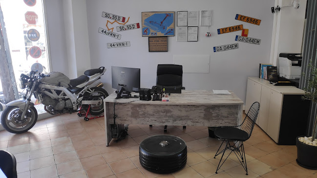 Αξιολογήσεις για το ΣΧΟΛΕΣ ΟΔΗΓΩΝ ΑΦΟΙ ΡΑΔΕΛΗ (Κασσανδρεία & Πευκοχώρι) DRIVING SCHOOL στην Κασσάνδρα - Σχολή οδήγησης