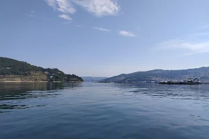 Praia do Latón image