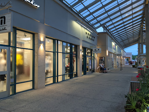 Outlet Mall «Tanger Outlet Myrtle Beach Hwy 17», reviews and photos, 10835 Kings Rd, Myrtle Beach, SC 29572, USA