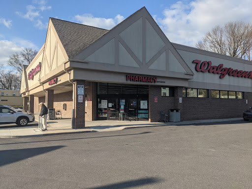 Walgreens, 984 New York Ave, Huntington Station, NY 11746, USA, 