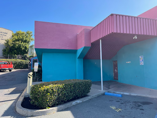 Thrift Store «Out of the Closet Oakland», reviews and photos, 238 E 18th St, Oakland, CA 94606, USA