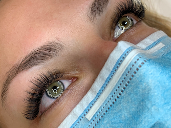 ONLY LASHES by Helen