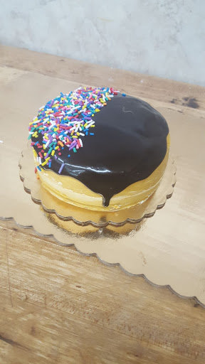 Kosher Grocery Store «Cedar Market», reviews and photos, 646 Cedar Ln, Teaneck, NJ 07666, USA