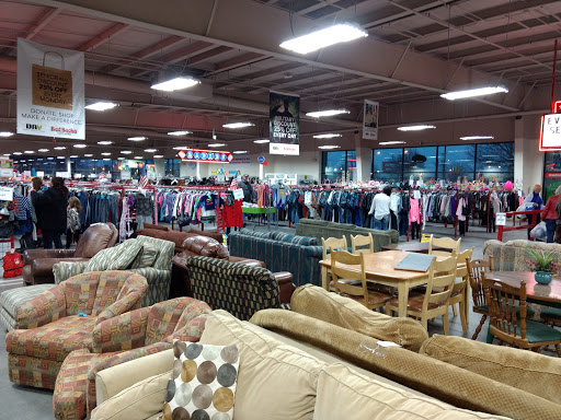 Thrift Store «Red Racks & Dav Thrift Stores», reviews and photos, 2855 S Kansas Expy, Springfield, MO 65807, USA