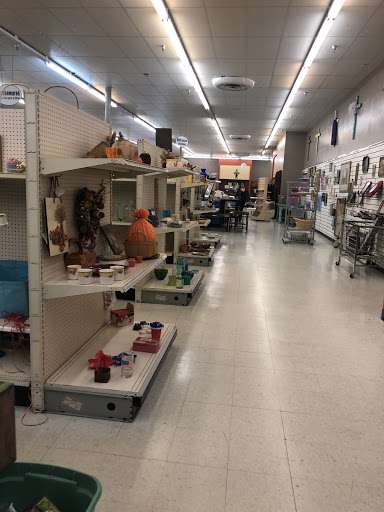 Thrift Store «Downtown Rescue Mission Thrift Store», reviews and photos