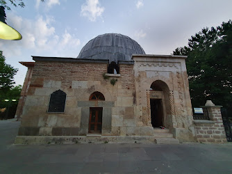 Şeyh Tavusbaba Camii ve Türbesi