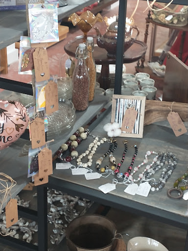 Antique Store «Hidden Talent Gifts & Antiques», reviews and photos, 400 S Main St, McGregor, TX 76657, USA