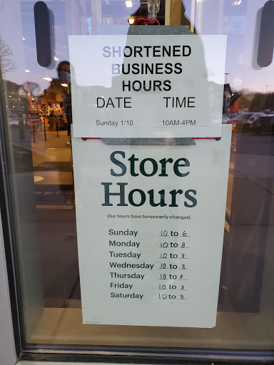 Camping Store «REI», reviews and photos, 22 Chapel View Blvd, Cranston, RI 02920, USA